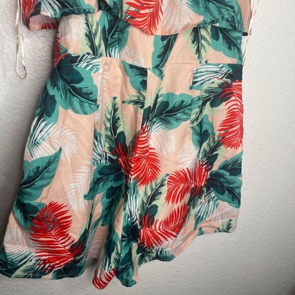 Fashion Nova Womens Romper Size L Hawaiian Pattern Sleeveless V-Neck Casual - Picture 11 of 14